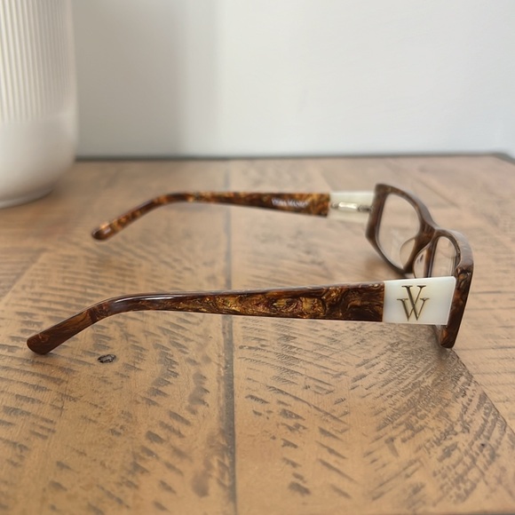 Vera Wang Beryl Ladies +1.50
Readers
48-17-135 - Picture 7 of 10